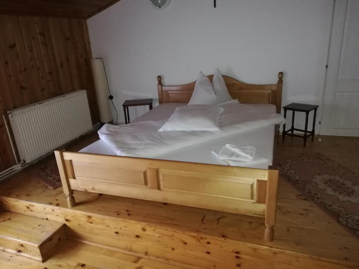 Casa Doina Hotell Buşteni Eksteriør bilde